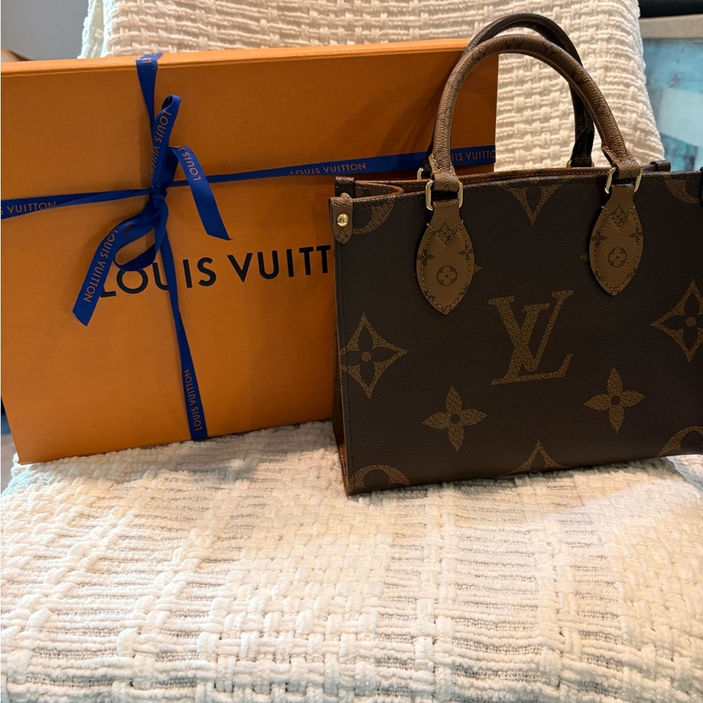 Louis Vuitton Monogram Brown OnTheGo Tote